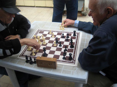 Yad L'Achim Beats Arad Missionaries at their Own Game